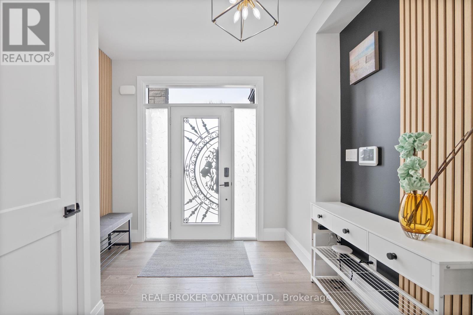 610 Conners Drive, North Perth, Ontario  N4W 0J3 - Photo 9 - X12389005