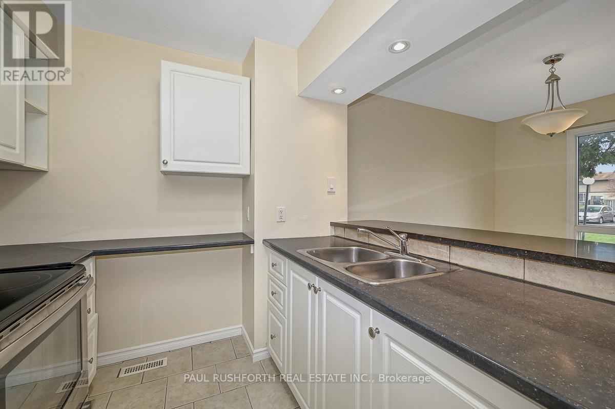 22 - 2570 Southvale Crescent, Ottawa, Ontario  K1B 5B7 - Photo 9 - X12557684