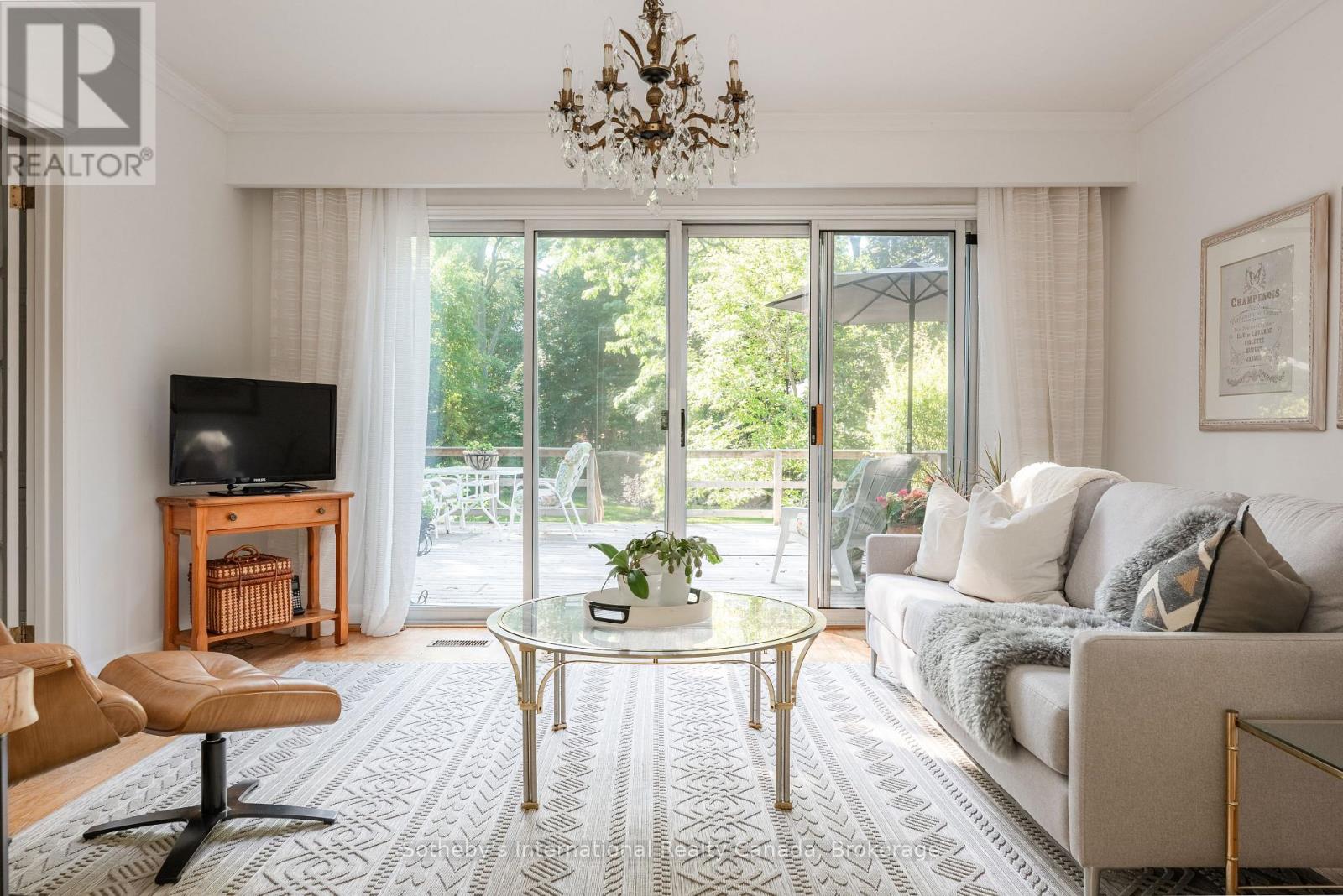 1662 Bramsey Drive, Mississauga, Ontario  L5J 2H6 - Photo 15 - W12557722