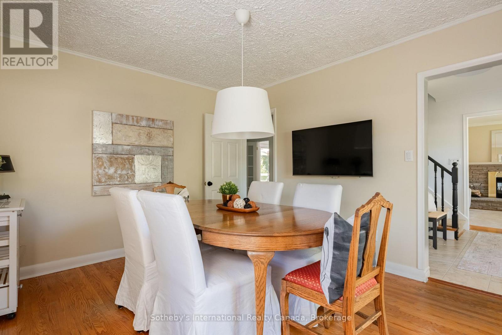 1662 Bramsey Drive, Mississauga, Ontario  L5J 2H6 - Photo 8 - W12557722