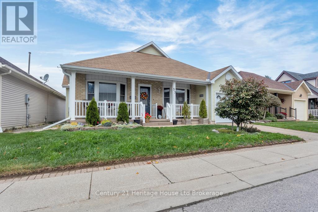 57 Edwin Crescent, Tillsonburg, Ontario  N4G 5H6 - Photo 2 - X12557690