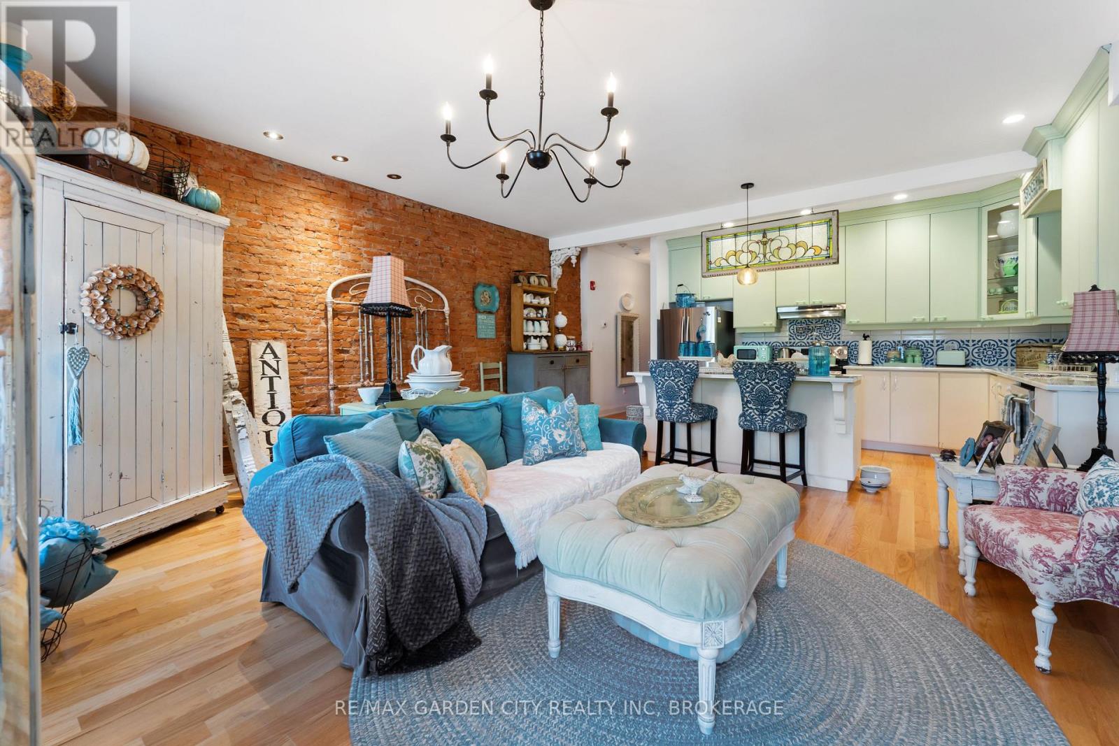 201 - 3710 Main Street, Niagara Falls, Ontario L2G 6B1 - Photo 10 - X12557688