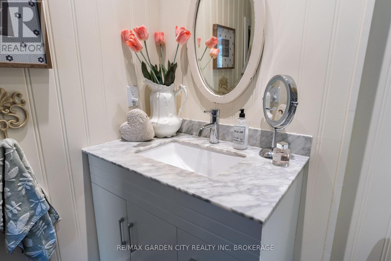 201 - 3710 Main Street, Niagara Falls, Ontario L2G 6B1 - Photo 16 - X12557688