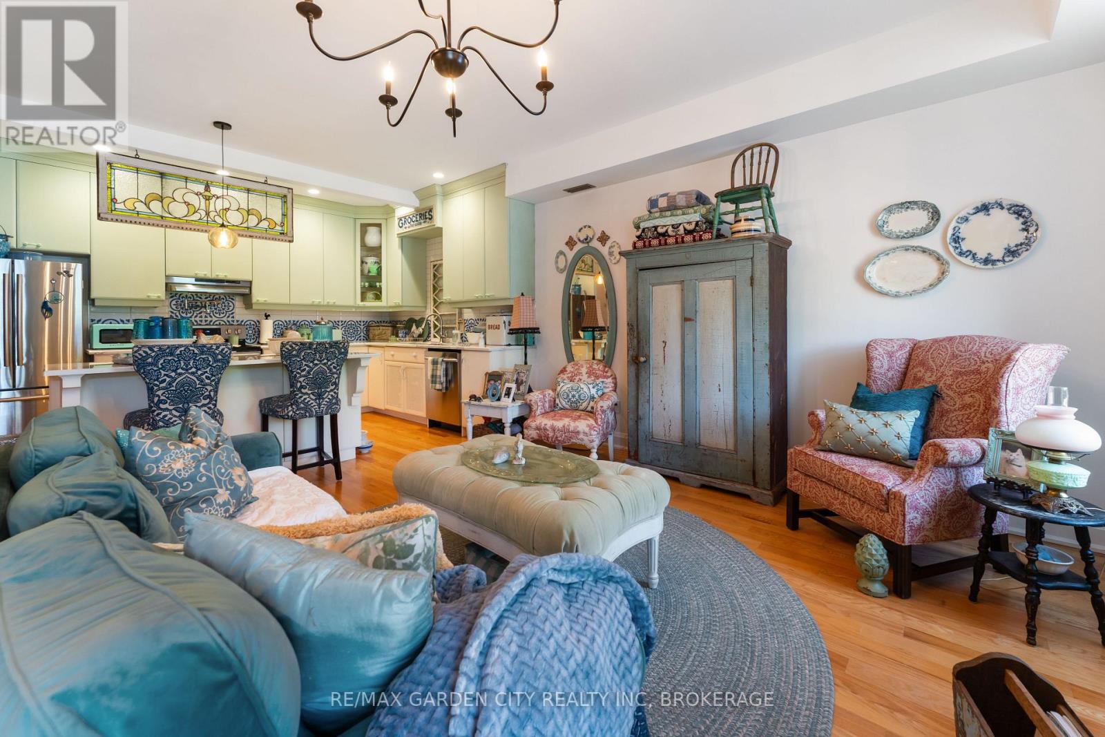 201 - 3710 Main Street, Niagara Falls, Ontario L2G 6B1 - Photo 8 - X12557688