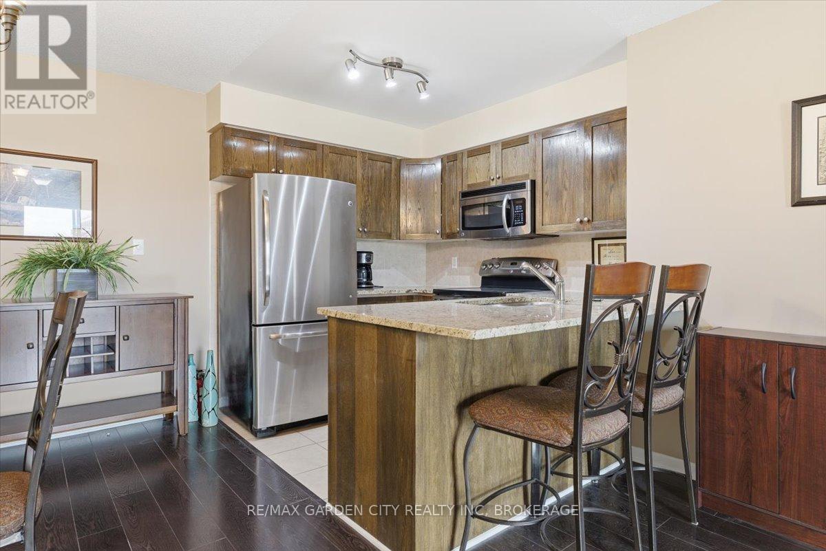 1402 - 330 Prince Charles Drive, Welland, Ontario  L3C 7B3 - Photo 14 - X12557726