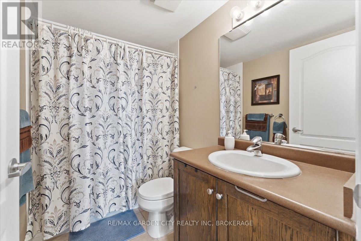 1402 - 330 Prince Charles Drive, Welland, Ontario  L3C 7B3 - Photo 21 - X12557726