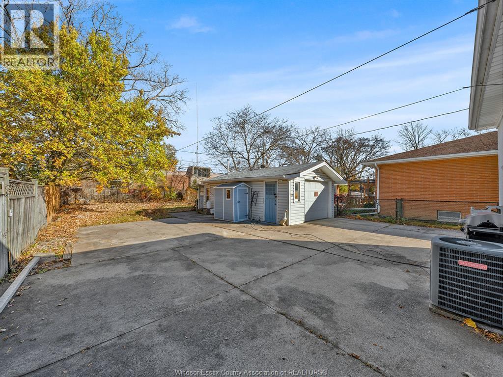 1946 Ford, Windsor, Ontario  N8T 2E5 - Photo 10 - 25029103
