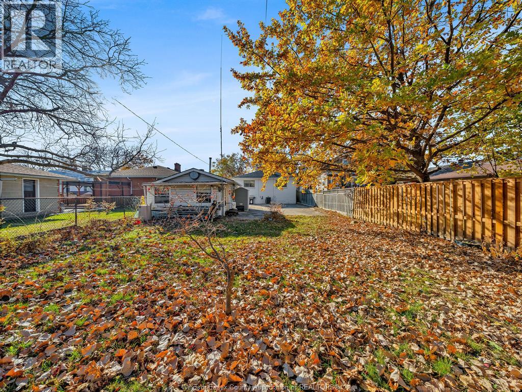 1946 Ford, Windsor, Ontario  N8T 2E5 - Photo 14 - 25029103