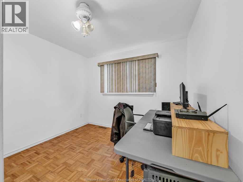 1946 Ford, Windsor, Ontario  N8T 2E5 - Photo 29 - 25029103