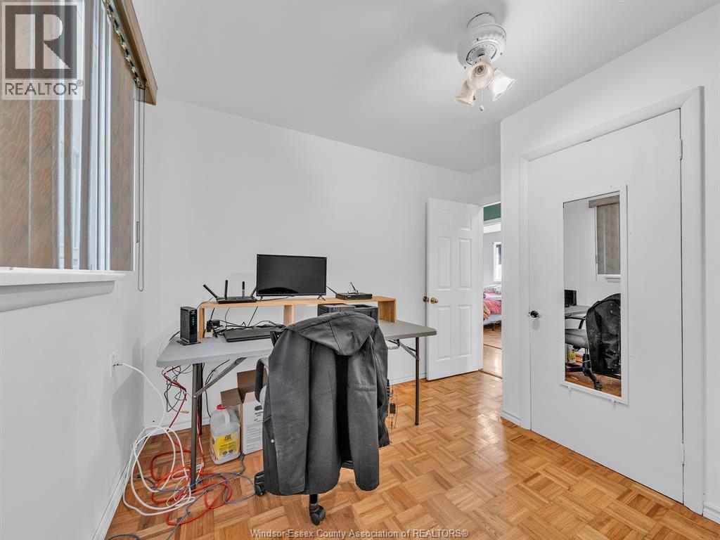 1946 Ford, Windsor, Ontario  N8T 2E5 - Photo 30 - 25029103