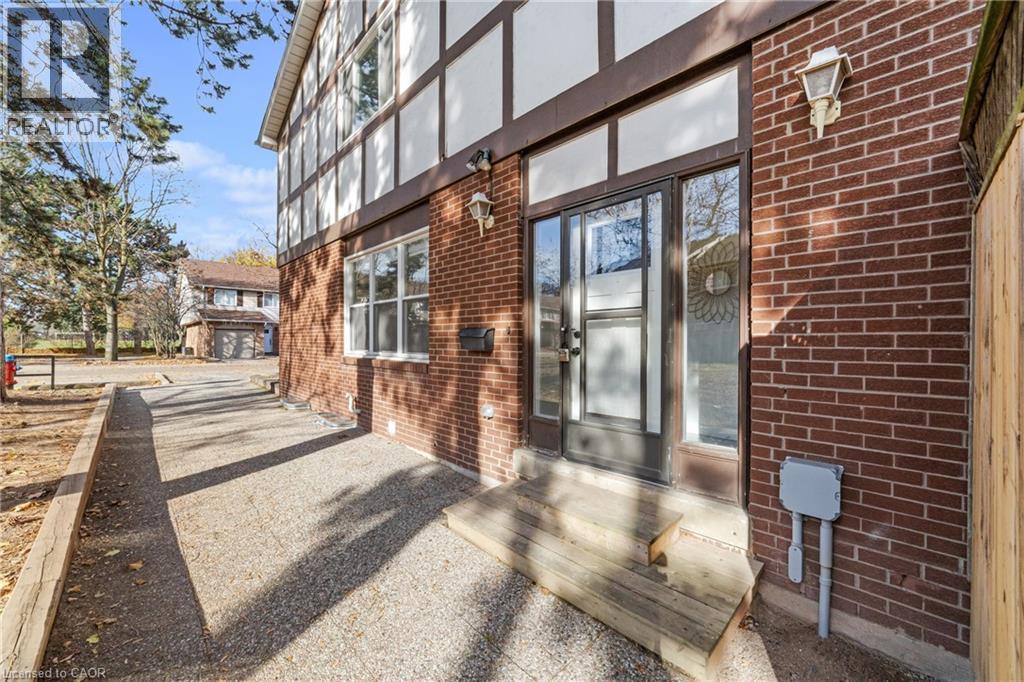 4199 Longmoor Drive Unit# 6, Burlington, Ontario  L7L 5J9 - Photo 4 - 40789211