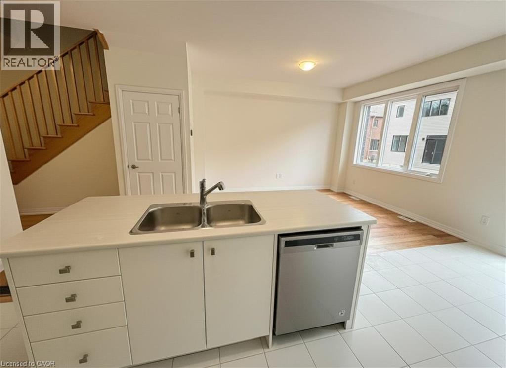 12 Riley Park Drive, Caledonia, Ontario  N3W 1H8 - Photo 7 - 40789144