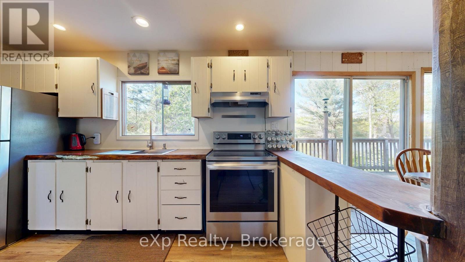 508 Skerryvore Community Road, The Archipelago, Ontario  P0G 1G0 - Photo 8 - X12557708