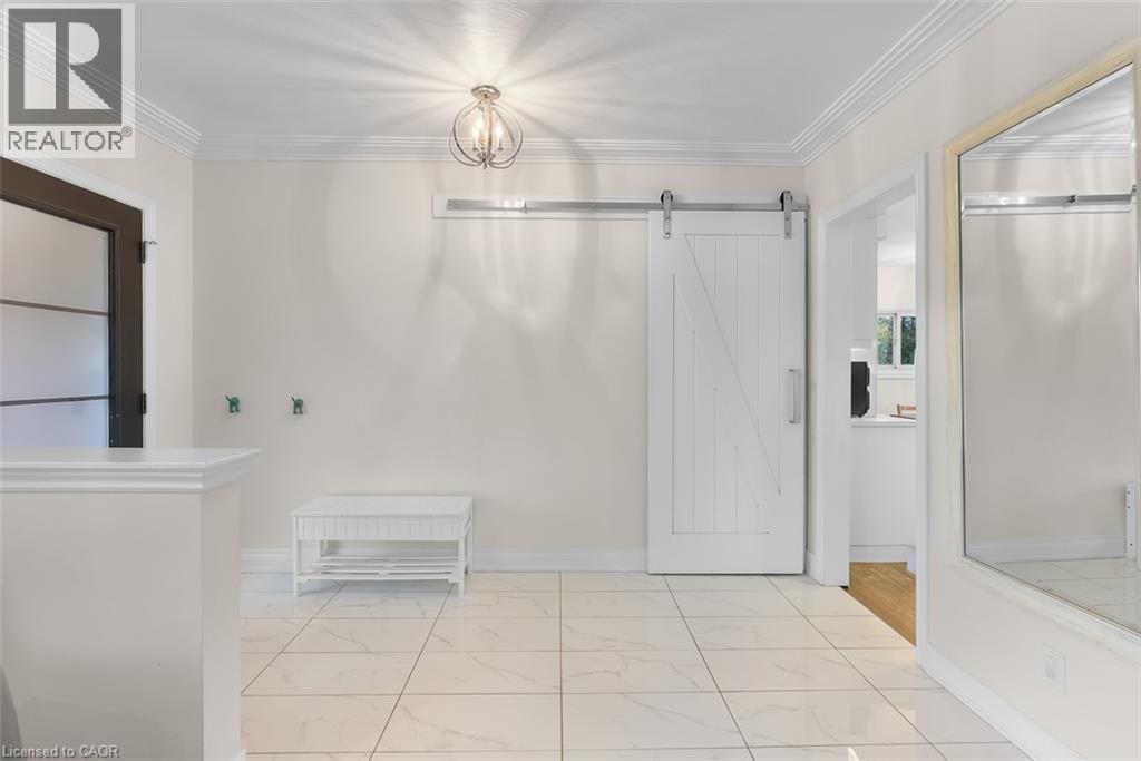 7 Harcove Street, St. Catharines, Ontario  L2N 1W7 - Photo 7 - 40789057