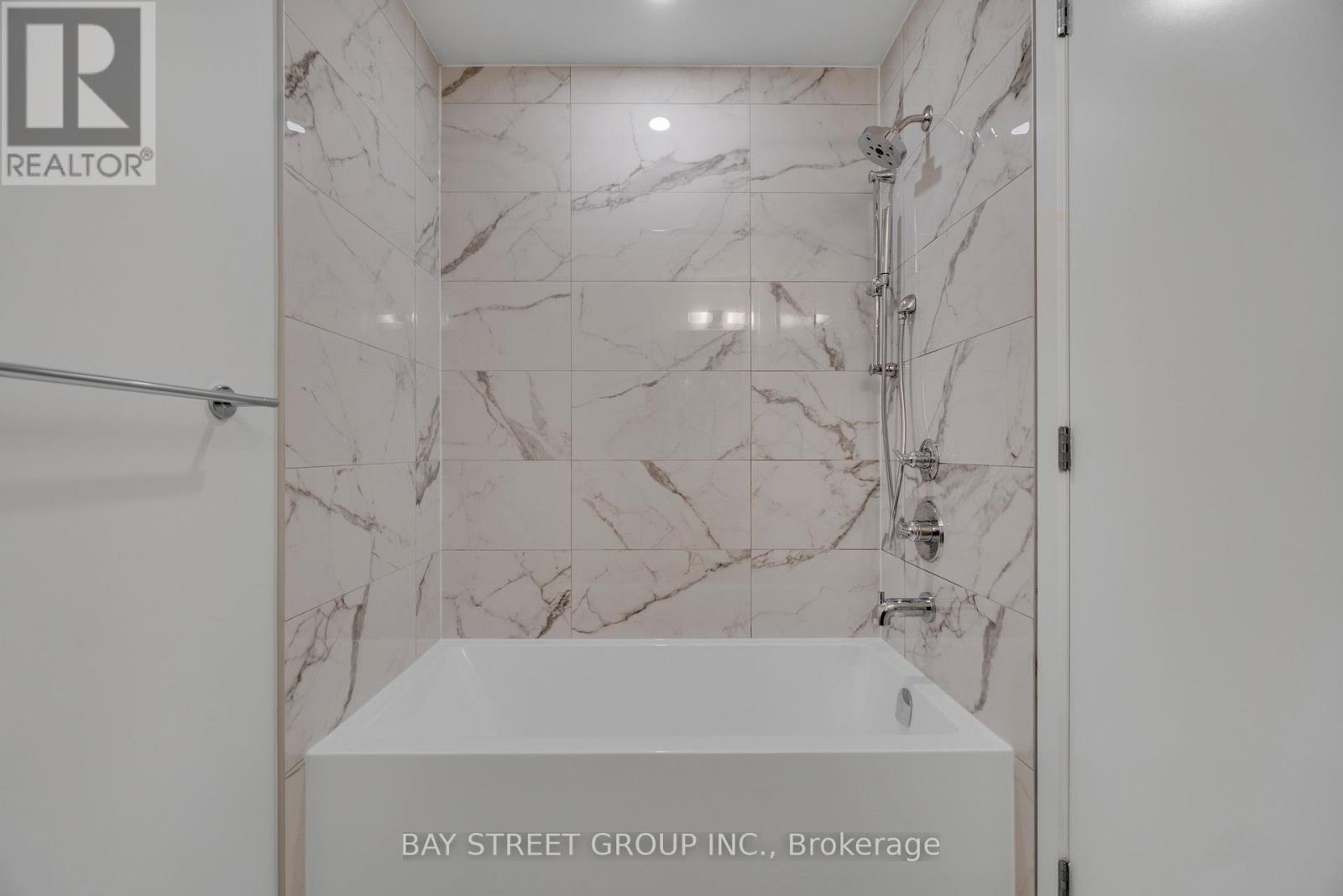 1307 - 3071 Trafalgar Road, Oakville, Ontario  L6H 8C6 - Photo 25 - W12556012