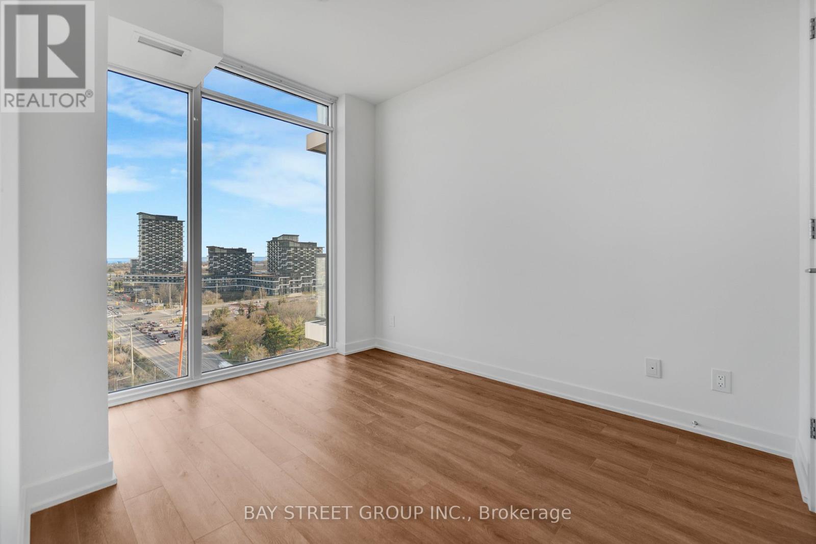 1307 - 3071 Trafalgar Road, Oakville, Ontario  L6H 8C6 - Photo 20 - W12556012