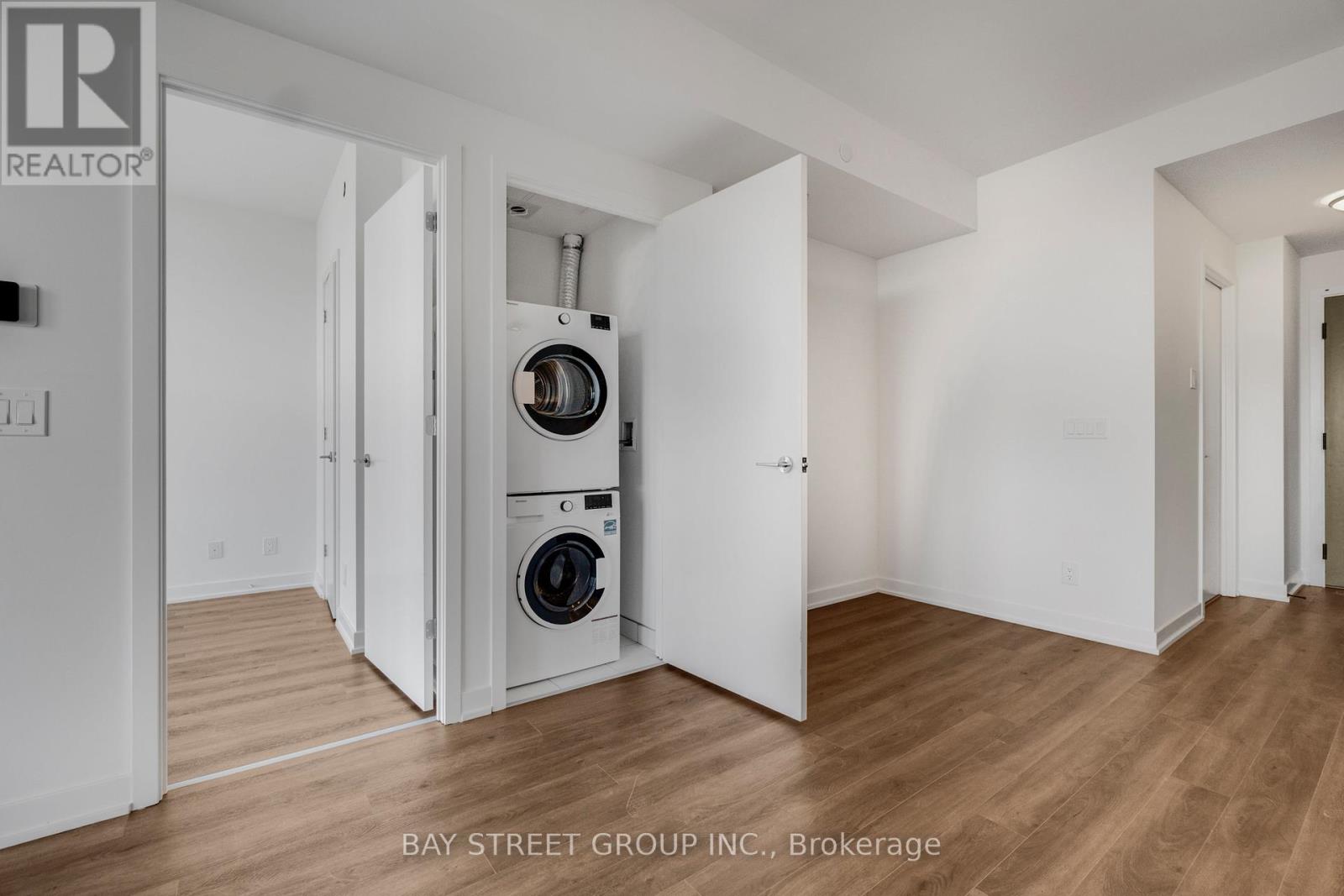 1307 - 3071 Trafalgar Road, Oakville, Ontario  L6H 8C6 - Photo 26 - W12556012