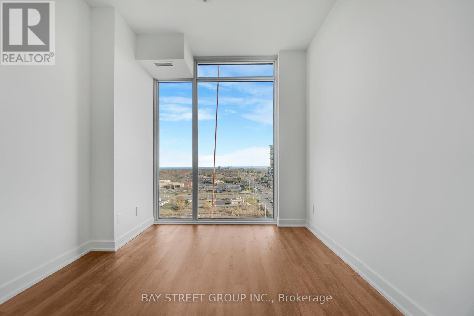 1307 - 3071 Trafalgar Road, Oakville, Ontario  L6H 8C6 - Photo 21 - W12556012