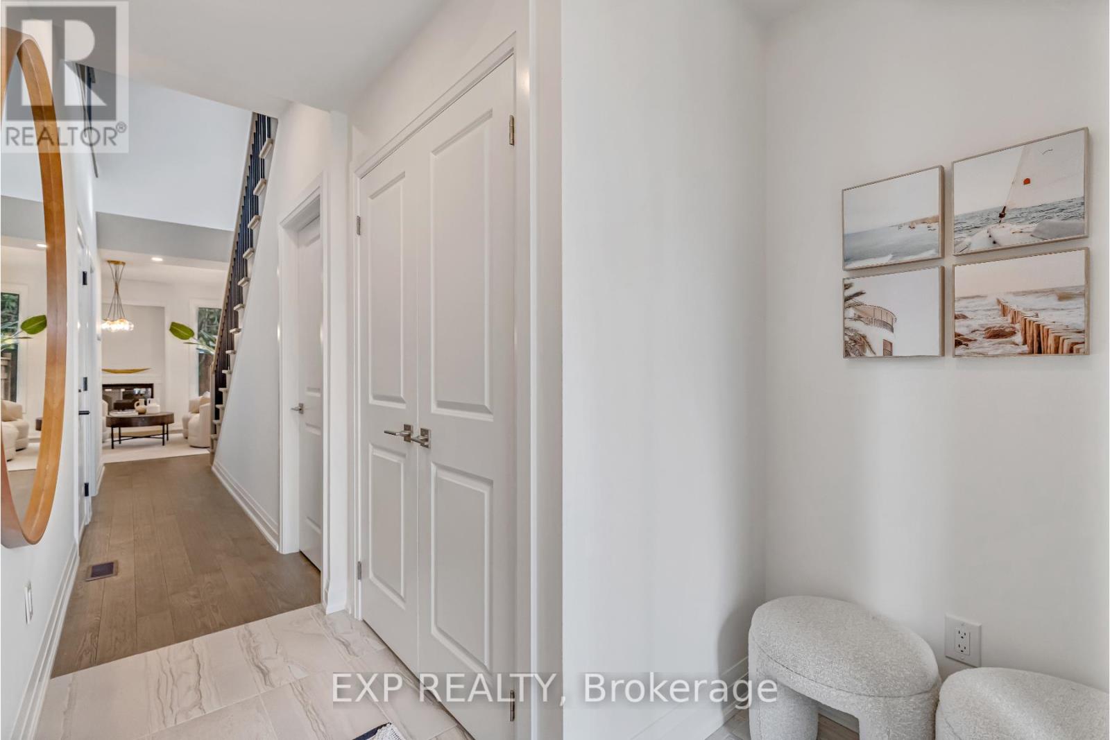 3394 Carter Common, Burlington, Ontario  L7M 3R9 - Photo 4 - W12432855