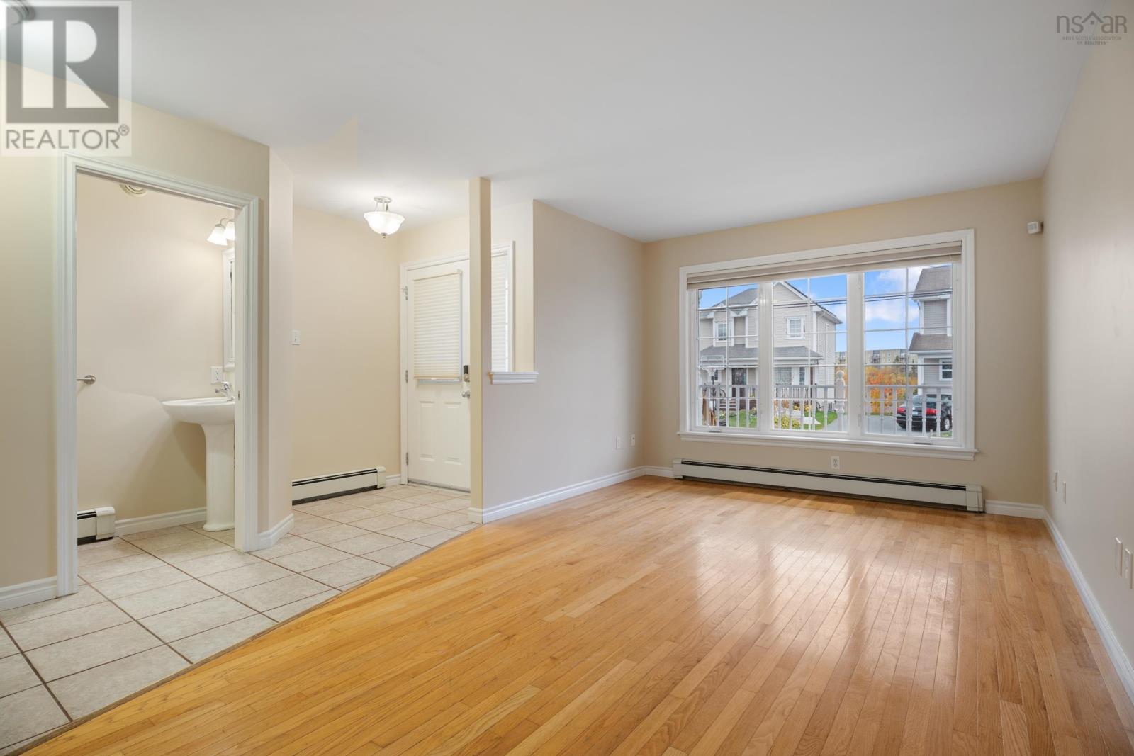 Property at 109 Westfield Crescent image 4