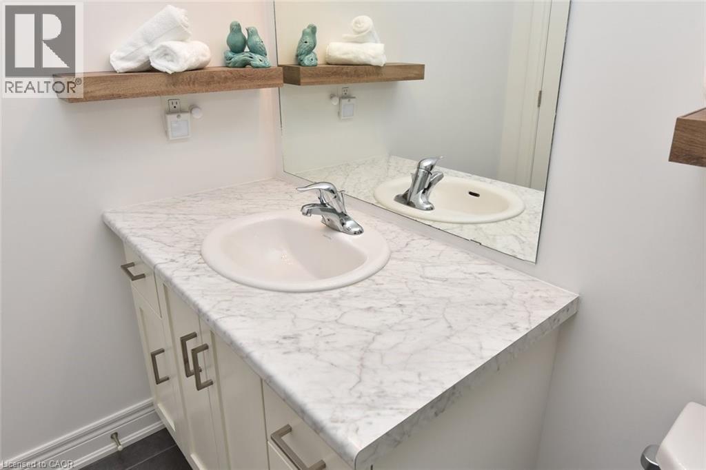 40 Hamilton Street S Unit# 31, Waterdown, Ontario  L8B 1V8 - Photo 33 - 40789002