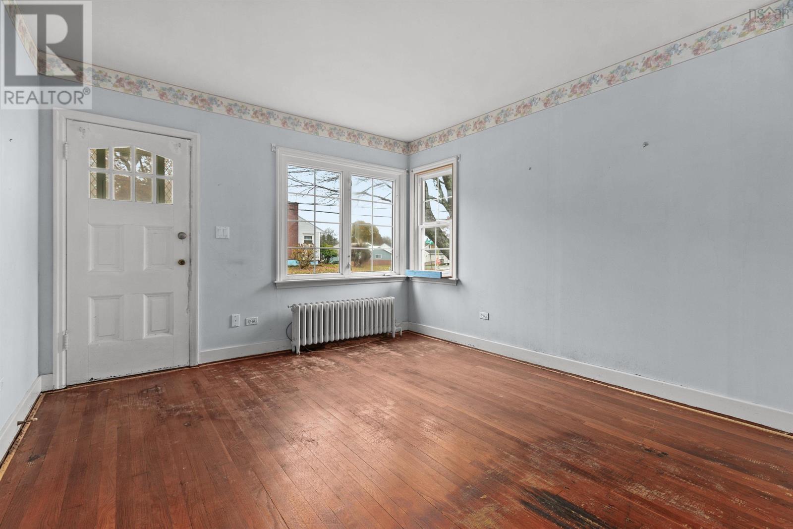 Property at 48 Woodland Avenue image 5