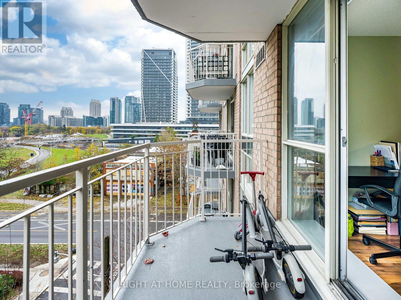 602 - 18 Stafford Street, Toronto, Ontario  M5V 3W4 - Photo 22 - C12557682