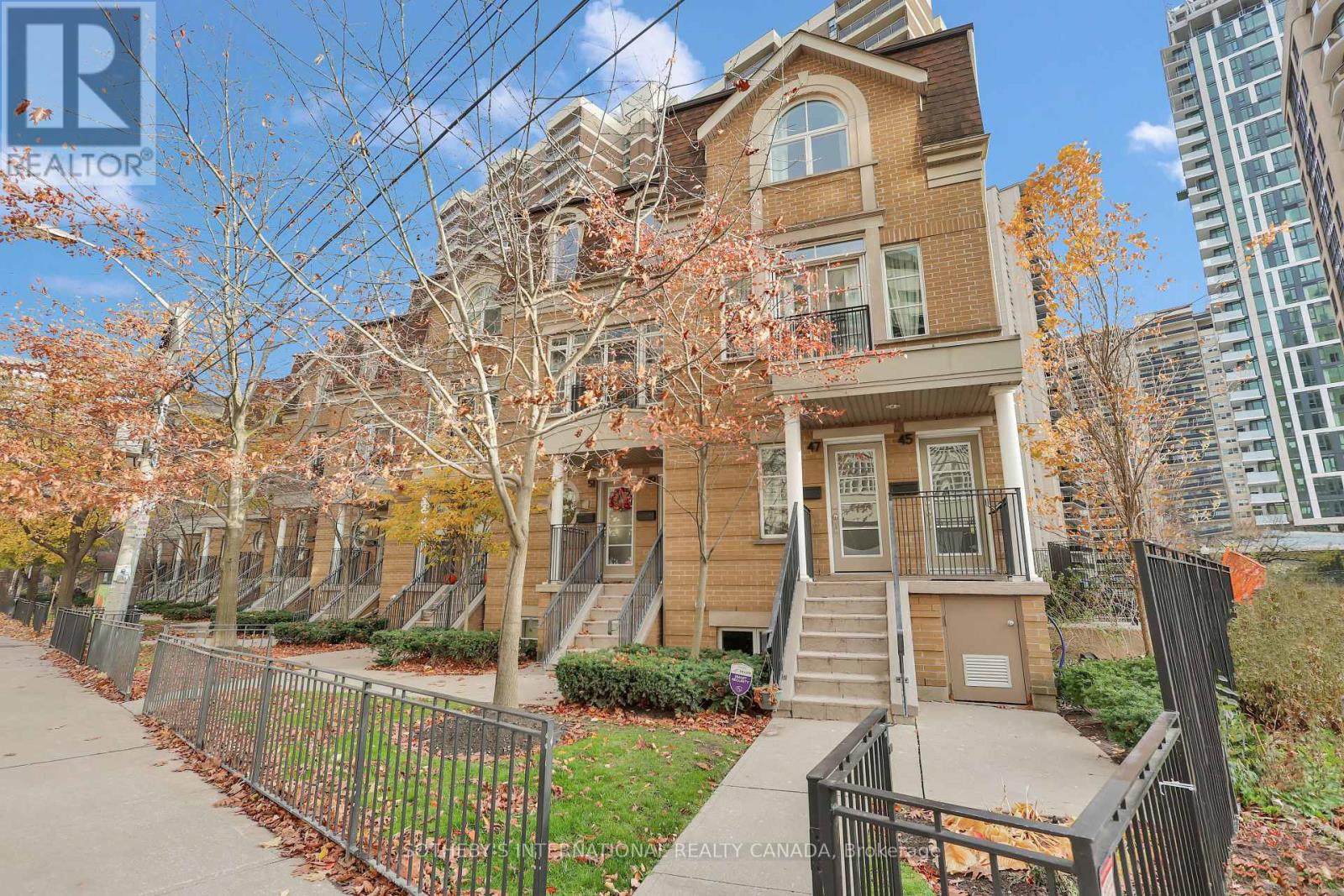 45 PLEASANT BOULEVARD, Toronto, Ontario