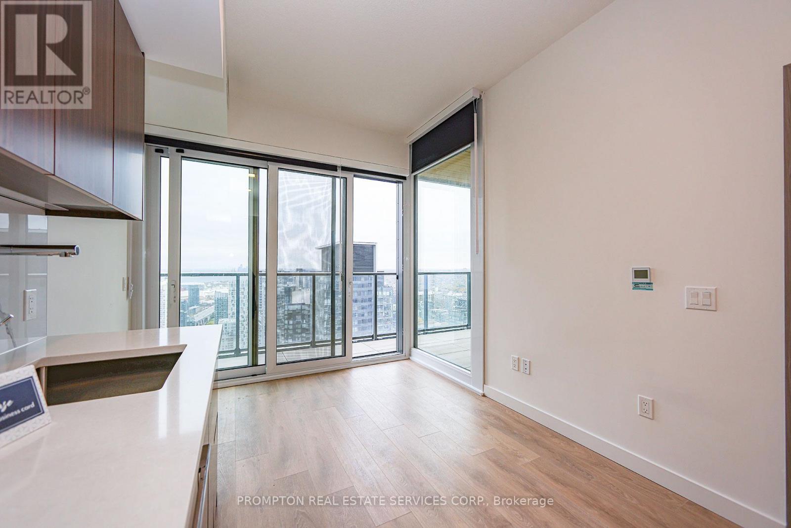 5115 - 3 Concord Cityplace Way, Toronto, Ontario  M5V 0X4 - Photo 20 - C12557738