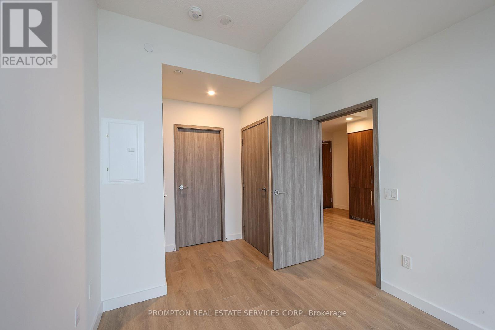 5115 - 3 Concord Cityplace Way, Toronto, Ontario  M5V 0X4 - Photo 31 - C12557738