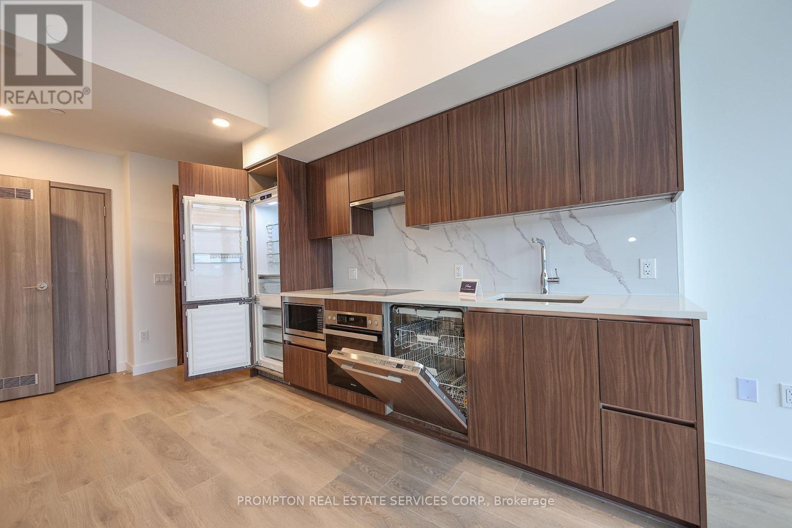 5115 - 3 Concord Cityplace Way, Toronto, Ontario  M5V 0X4 - Photo 34 - C12557738