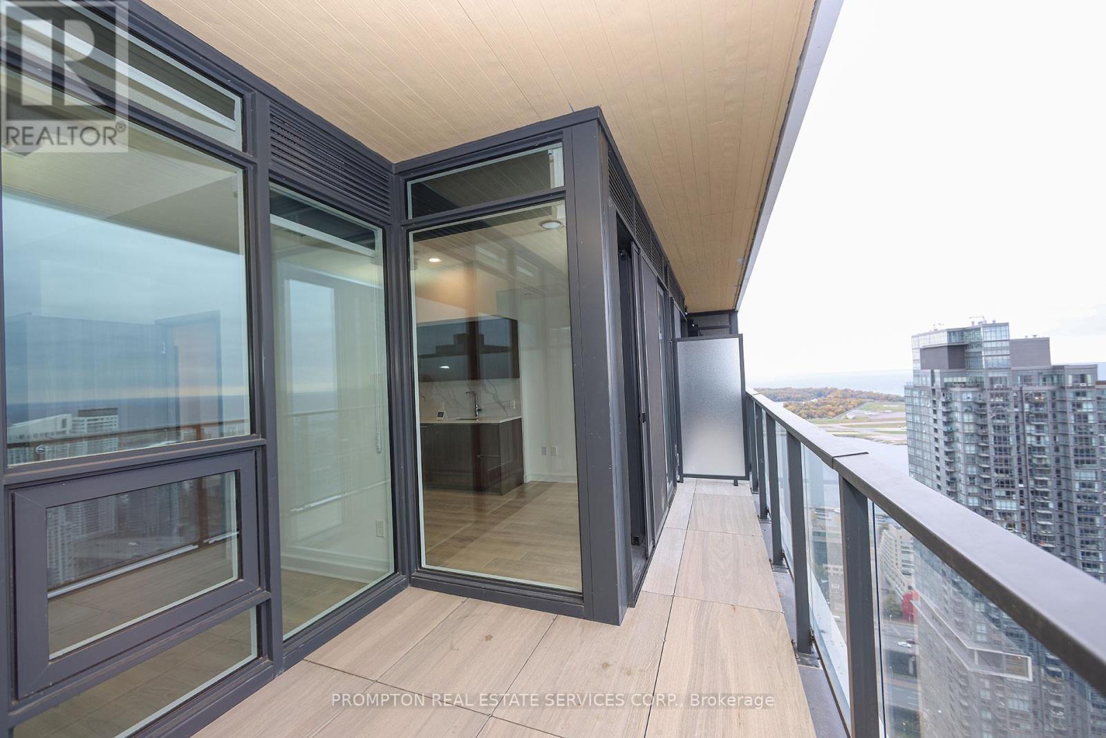 5115 - 3 Concord Cityplace Way, Toronto, Ontario  M5V 0X4 - Photo 38 - C12557738