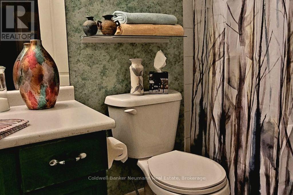 13 Pressed Brick Drive, Brampton, Ontario  L6V 4K8 - Photo 19 - W12550314