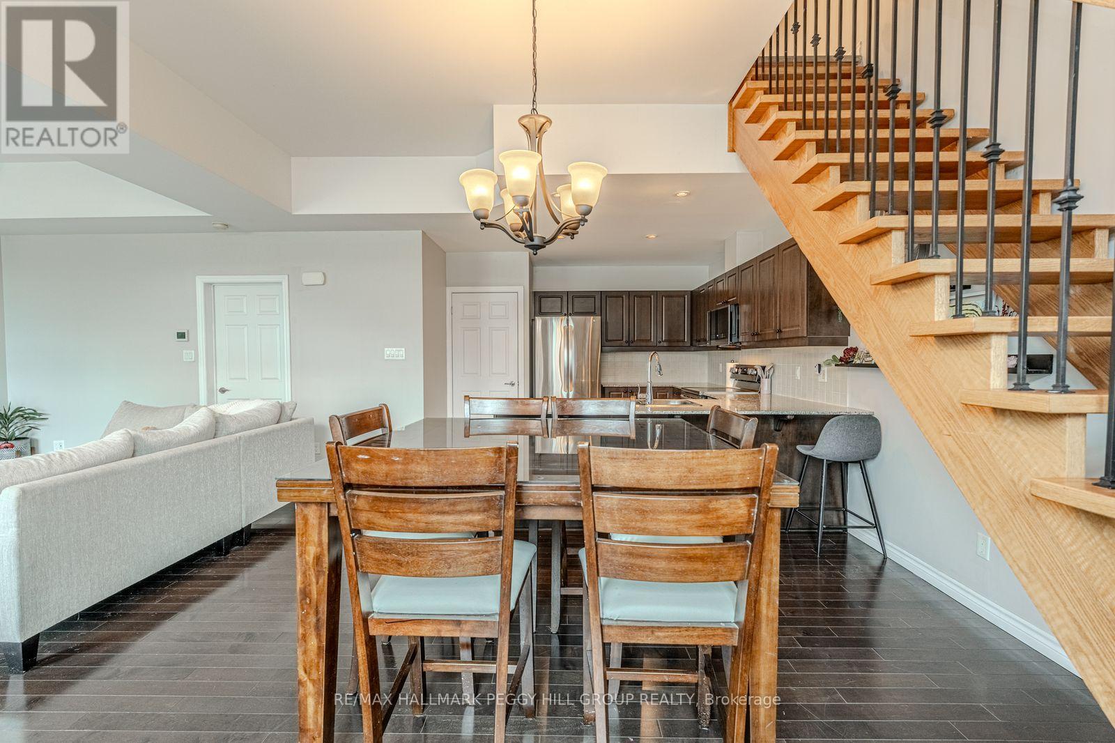 6 Victoria Street, Barrie, Ontario  L4N 6G2 - Photo 9 - S12396758