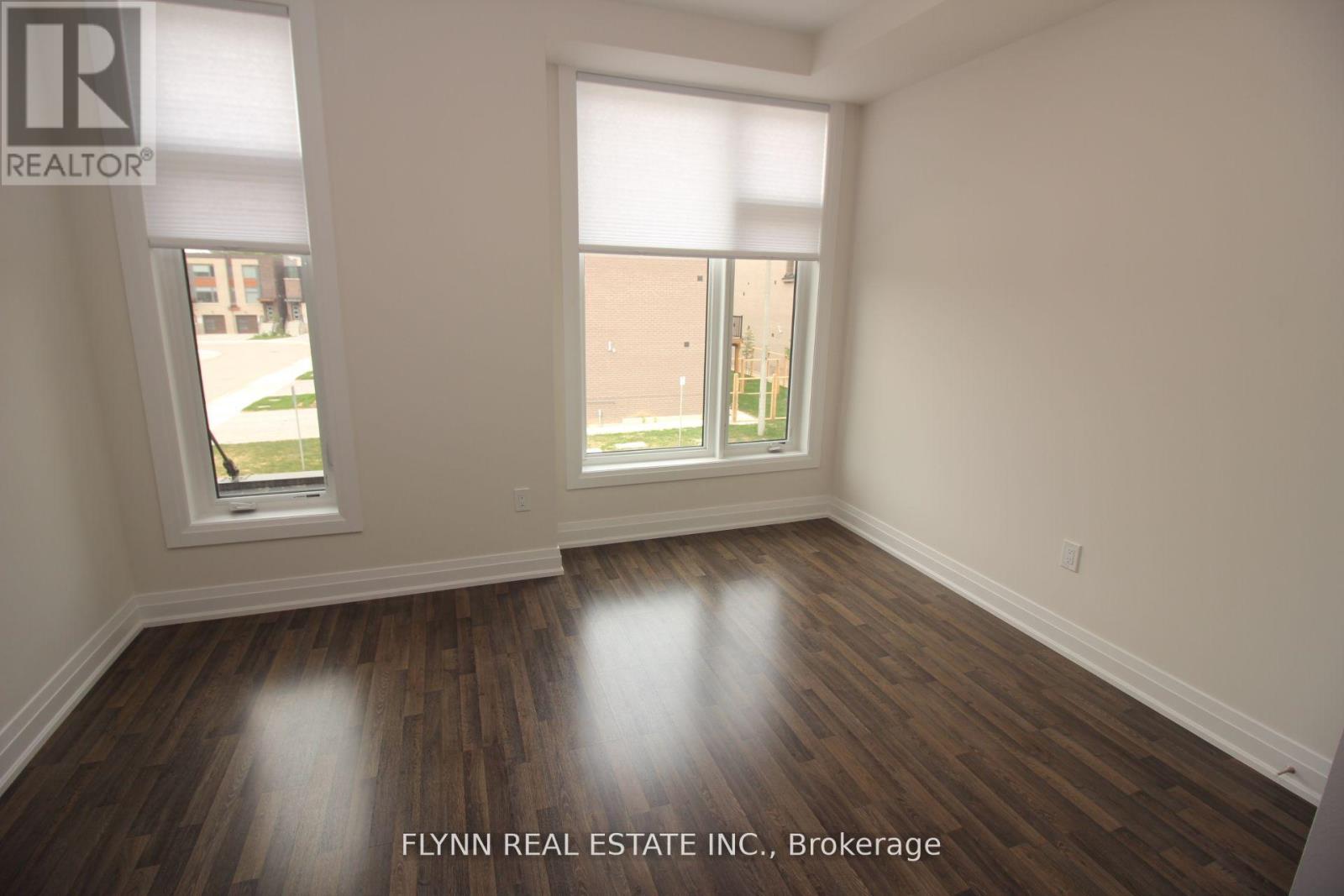 2 - 33 Creekbank Road, Toronto, Ontario  M6L 0A4 - Photo 17 - W12556562