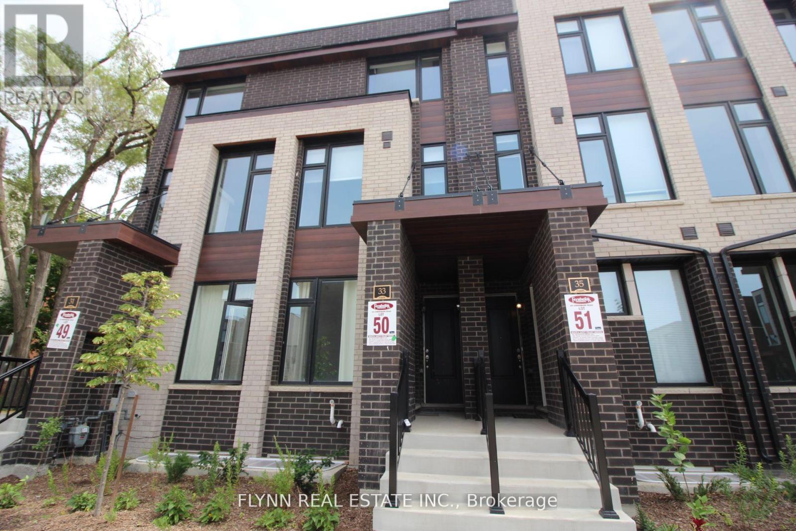 2 - 33 Creekbank Road, Toronto, Ontario  M6L 0A4 - Photo 3 - W12556562