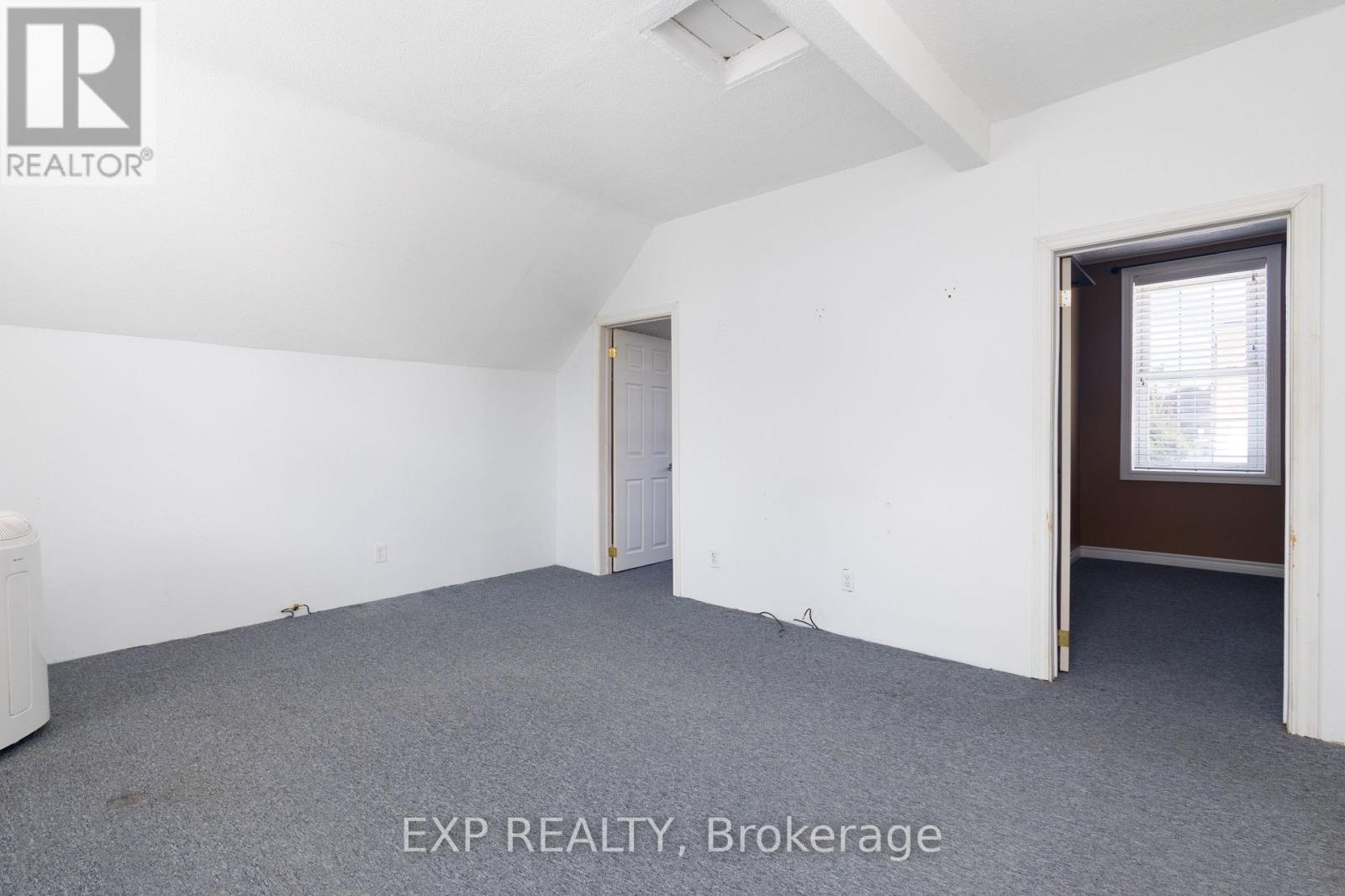 6823 Main Street, Whitchurch-Stouffville, Ontario  L4A 7G4 - Photo 22 - N12557660