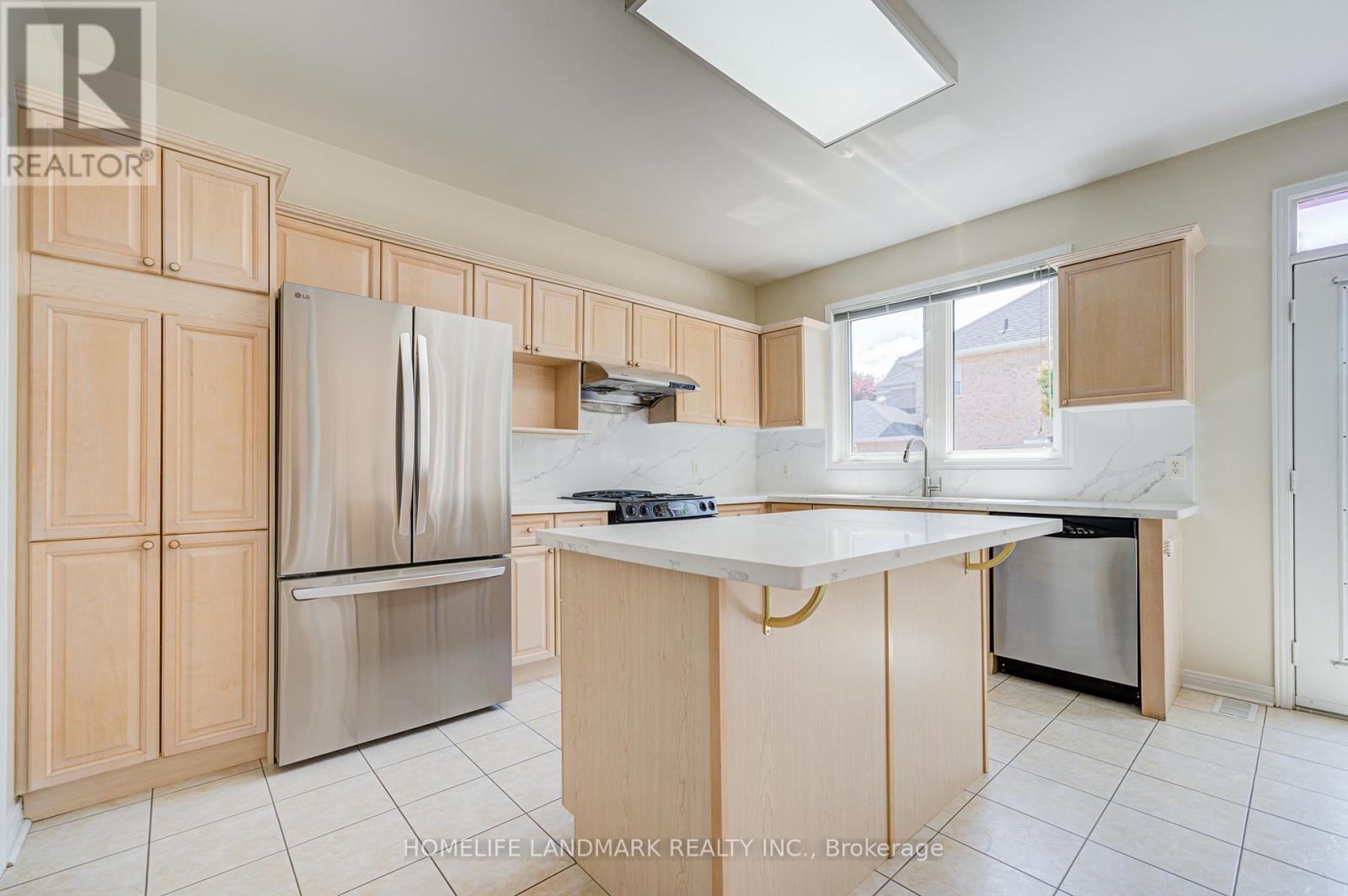 3 Burndenford Crescent, Markham, Ontario  L3P 7S1 - Photo 15 - N12557692