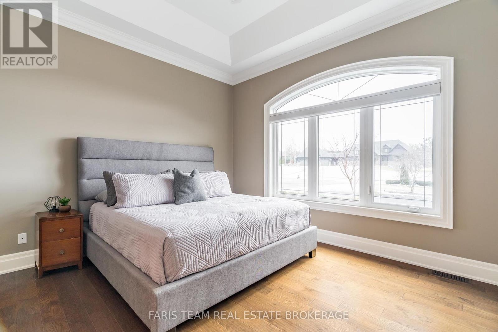 158 Dale Crescent, Bradford West Gwillimbury, Ontario  L0L 1L0 - Photo 18 - N12557698