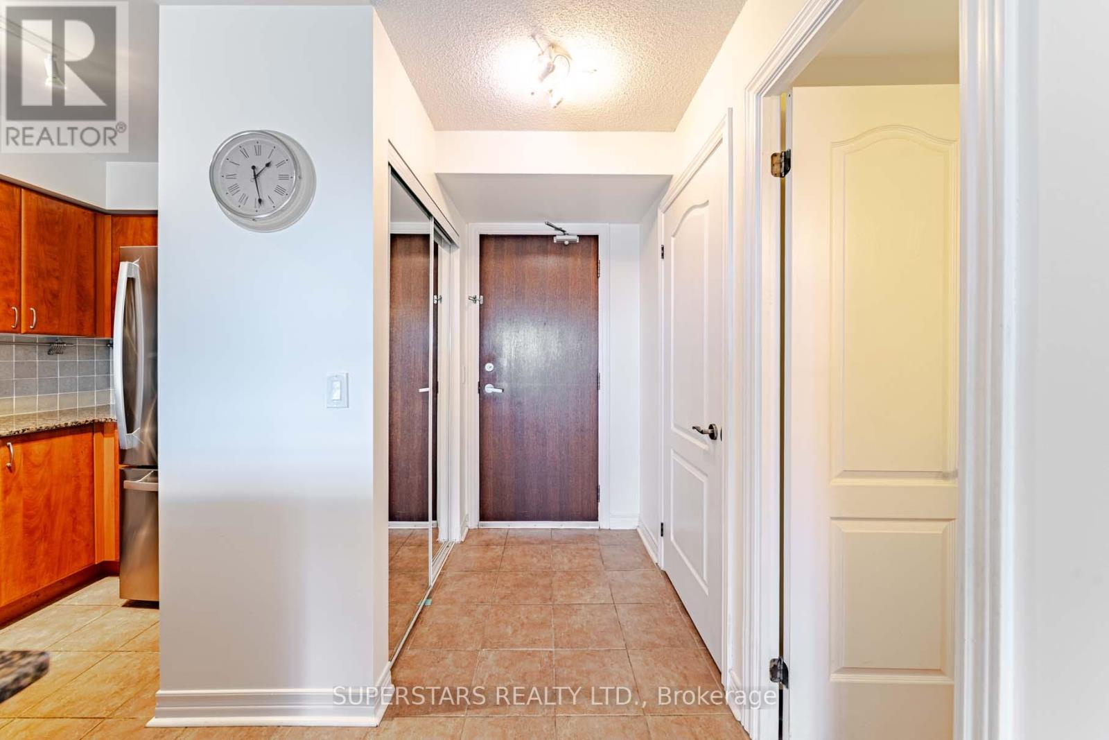 806 - 15 North Park Road N, Vaughan, Ontario  L4J 0C9 - Photo 11 - N12557700