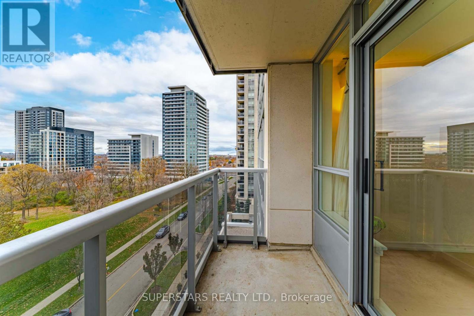 806 - 15 North Park Road N, Vaughan, Ontario  L4J 0C9 - Photo 12 - N12557700