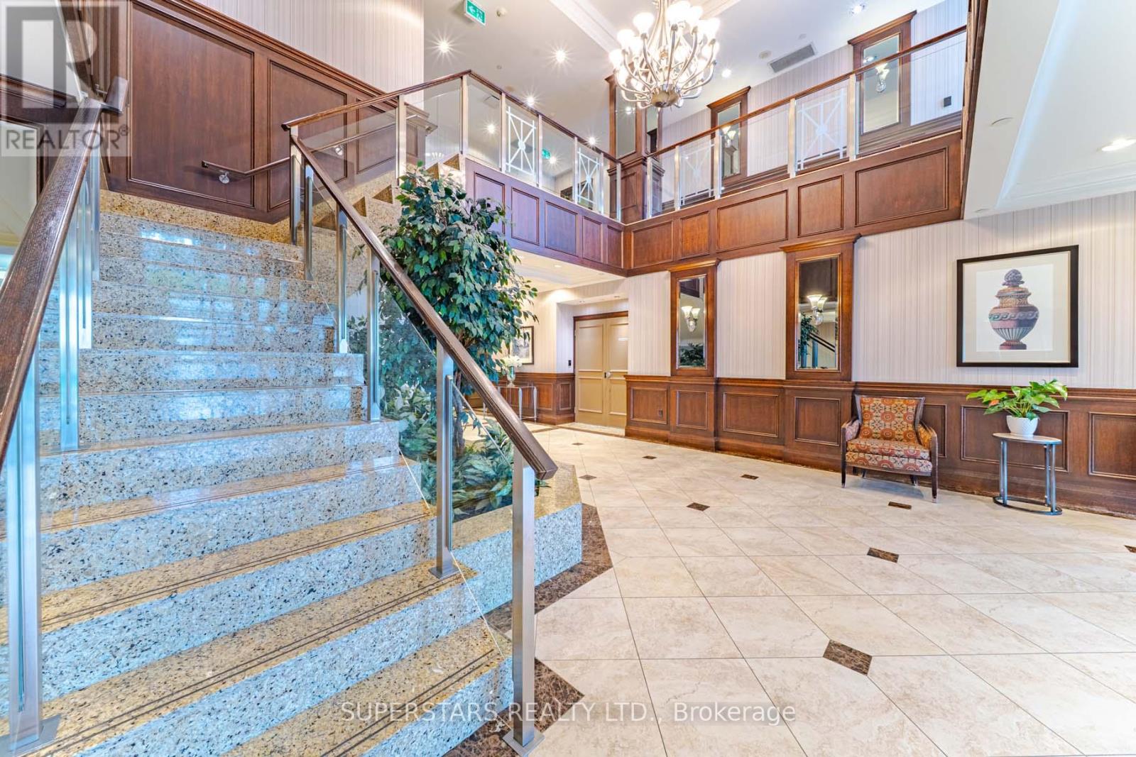 806 - 15 North Park Road N, Vaughan, Ontario  L4J 0C9 - Photo 18 - N12557700