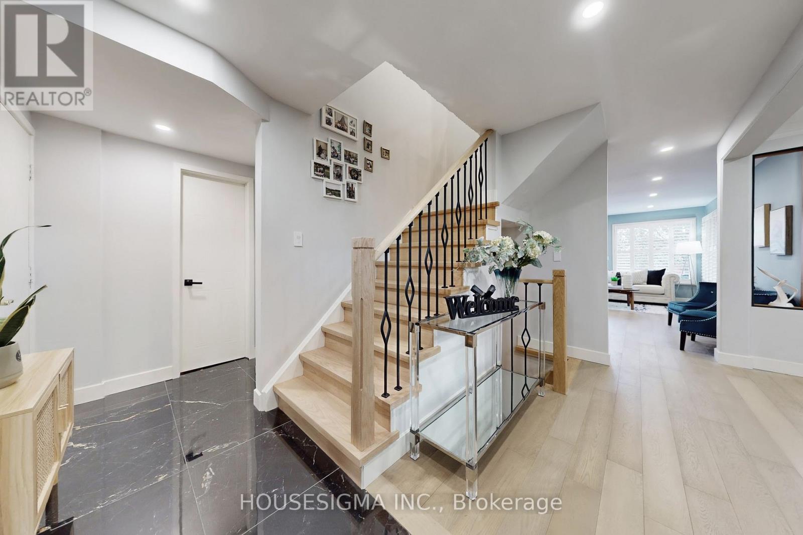 4 Mendys Forest, Aurora, Ontario  L4G 5A3 - Photo 20 - N12557704