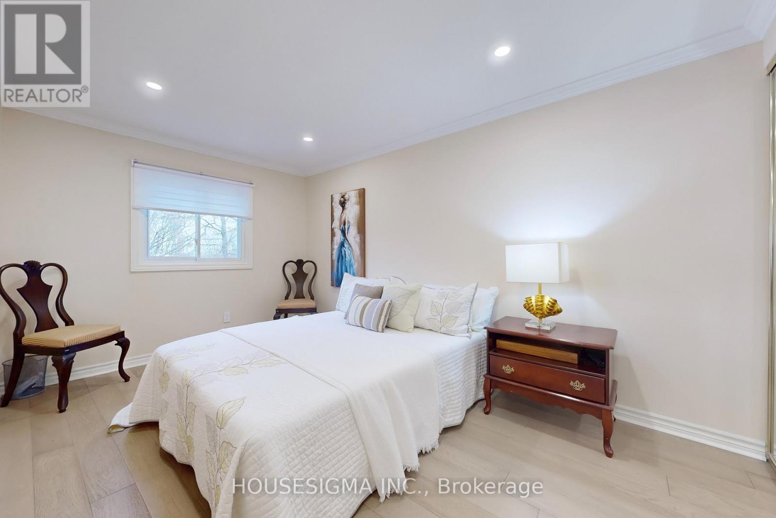 4 Mendys Forest, Aurora, Ontario  L4G 5A3 - Photo 24 - N12557704