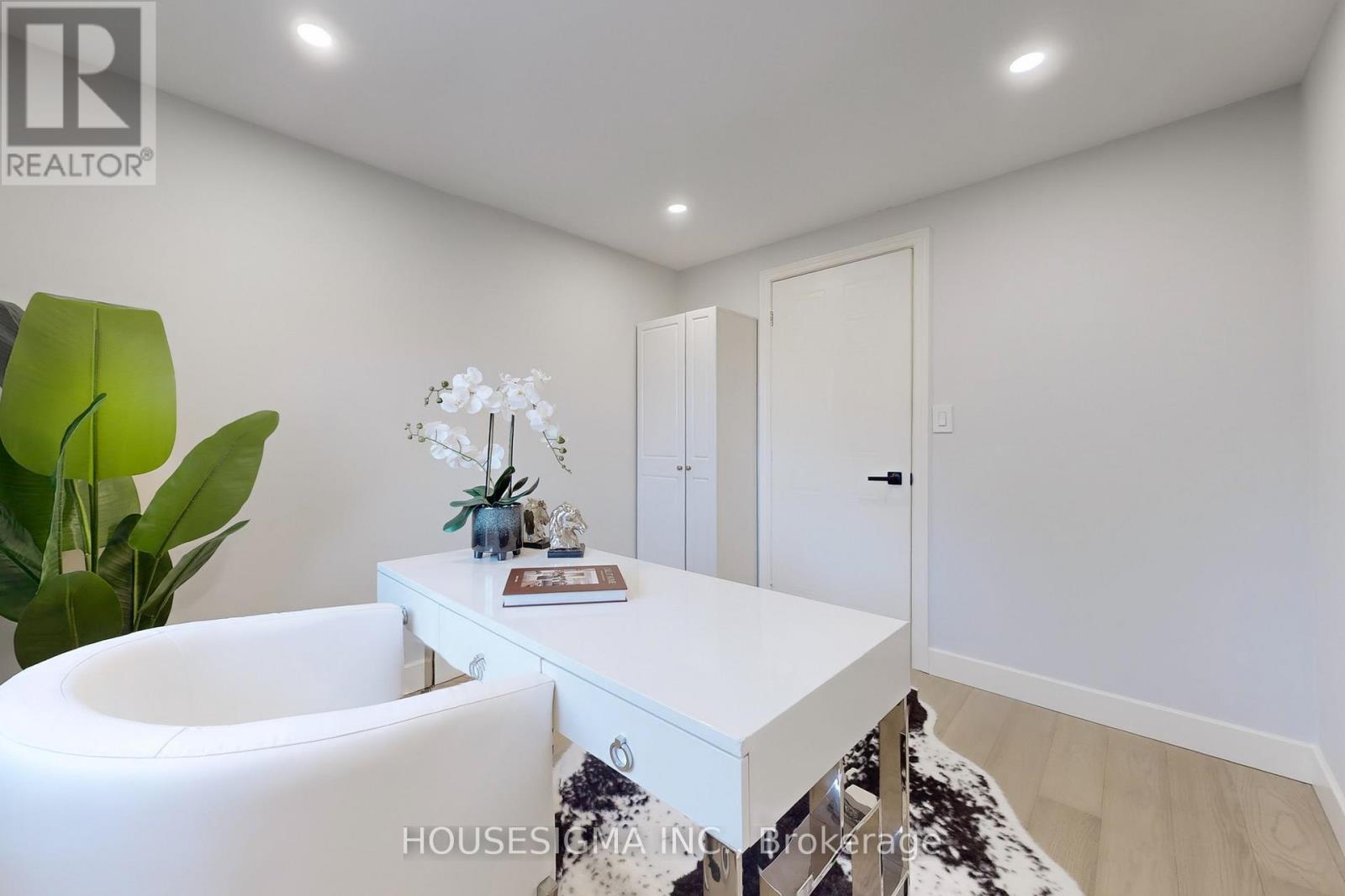 4 Mendys Forest, Aurora, Ontario  L4G 5A3 - Photo 29 - N12557704