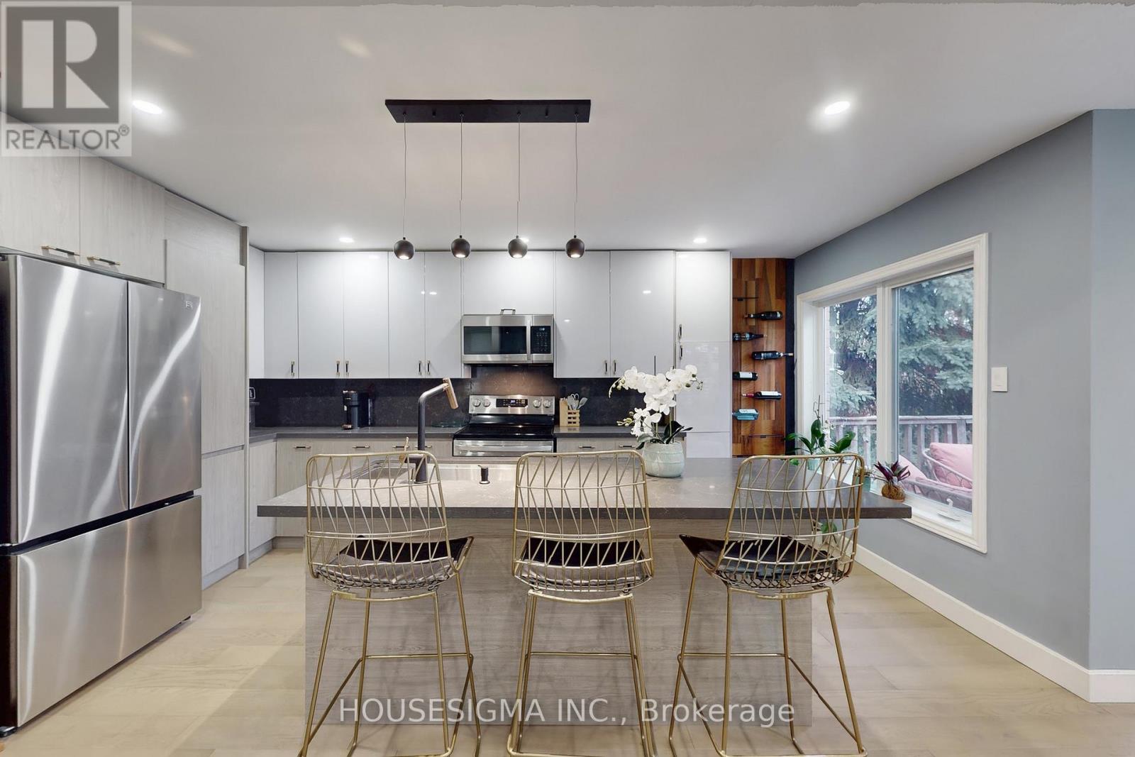 4 Mendys Forest, Aurora, Ontario  L4G 5A3 - Photo 8 - N12557704