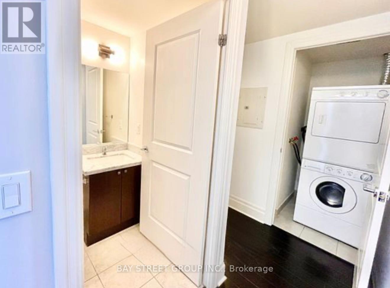 904 - 111 Upper Duke Crescent, Markham, Ontario  L6G 0C8 - Photo 11 - N12557710