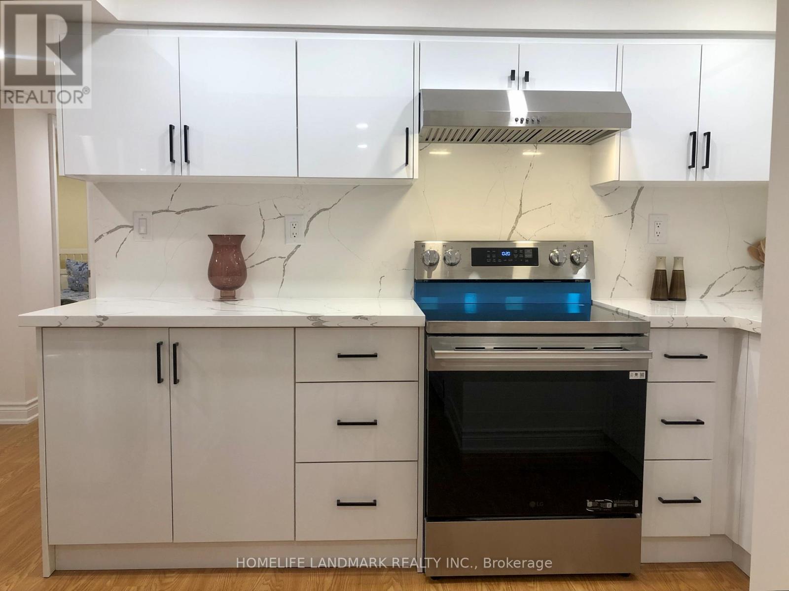 95 DEWPOINT ROAD, Vaughan, Ontario