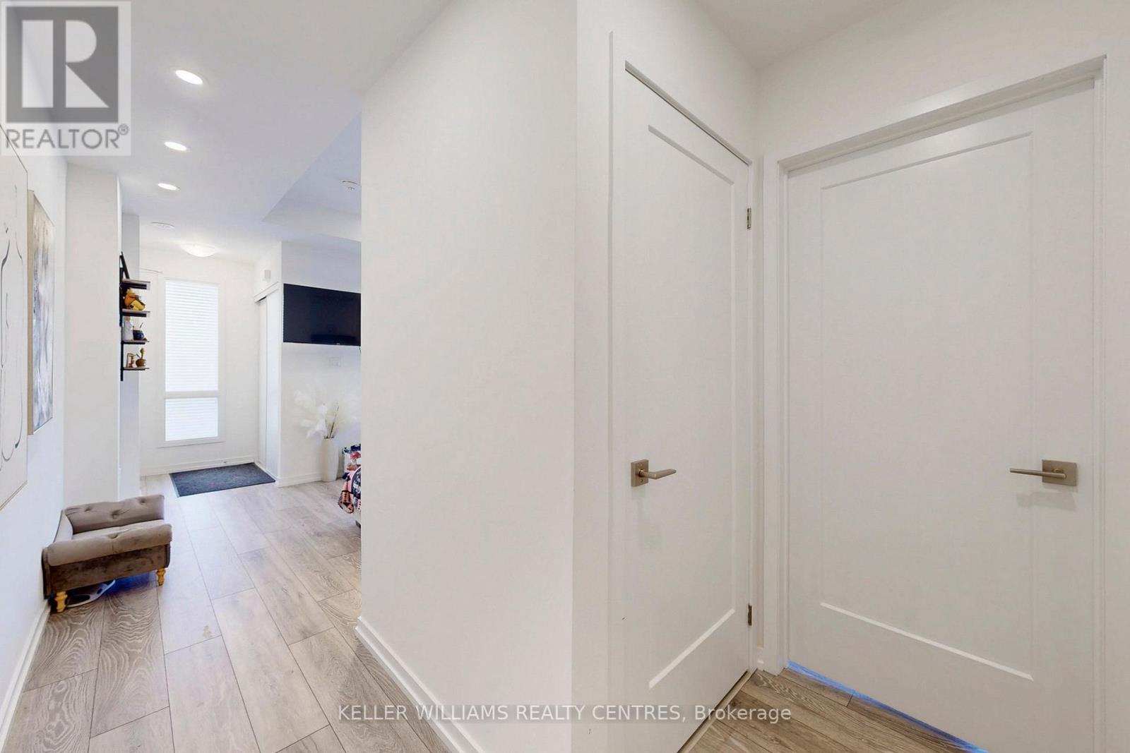 17 - 18 Lytham Green Circle, Newmarket, Ontario  L3Y 0H4 - Photo 14 - N12557736