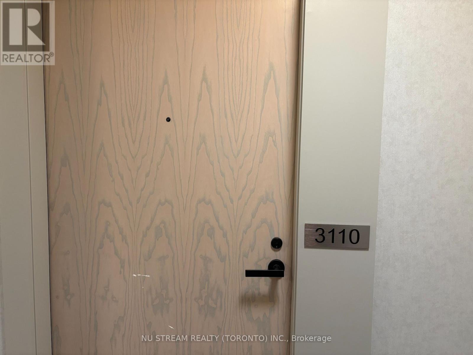 3110 - 8 Interchange Way, Vaughan, Ontario  L4K 0R2 - Photo 2 - N12557746